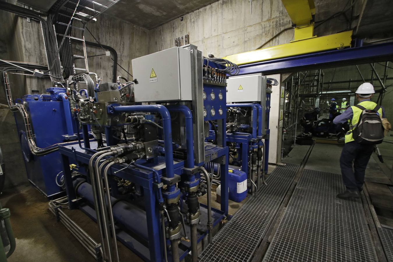 La puesta a punto del puente de las Delicias, una obra contrarreloj